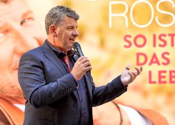 Fans Feiern Semino Rossi In Jena 00014